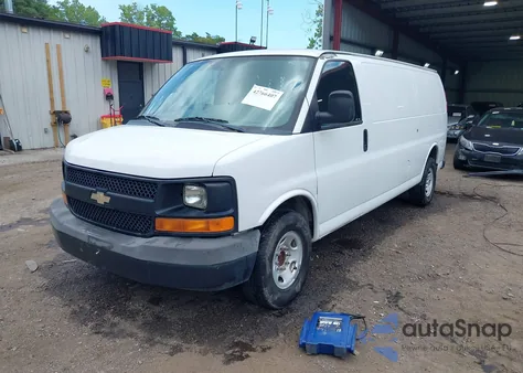 2011 Chevrolet Express 2500 Work Van из США, поврежденный, VIN 1GCWGGCG8B1120892